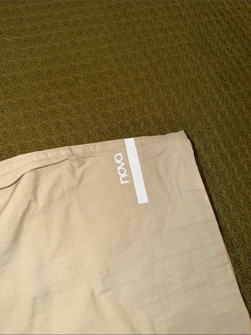 Men's Two-Tone Beige & Cream Cargo Pants